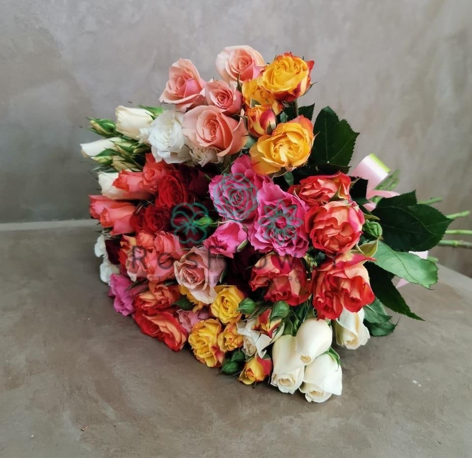 Букет цветов из: Розы в Ржеве