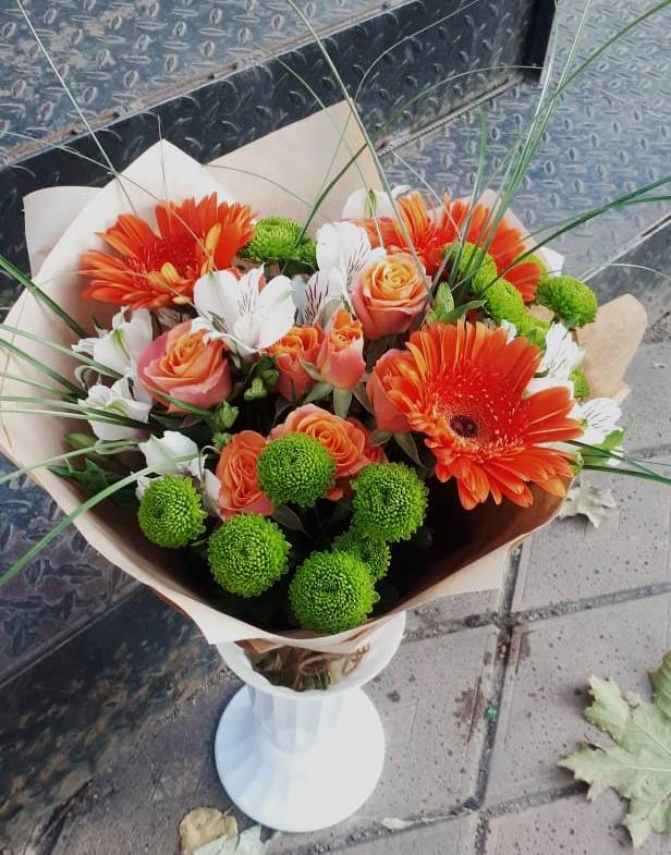 Букет цветов из: Герберы, Хризантемы, Альстромерии и Розы в Ржеве