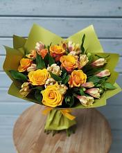 Букет цветов из:  Альстромерии и Розы в Ржеве