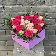 Цветочная композиция из Розы в коробке в Ржеве