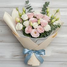Букет цветов из:  Лизиантусы в Ржеве