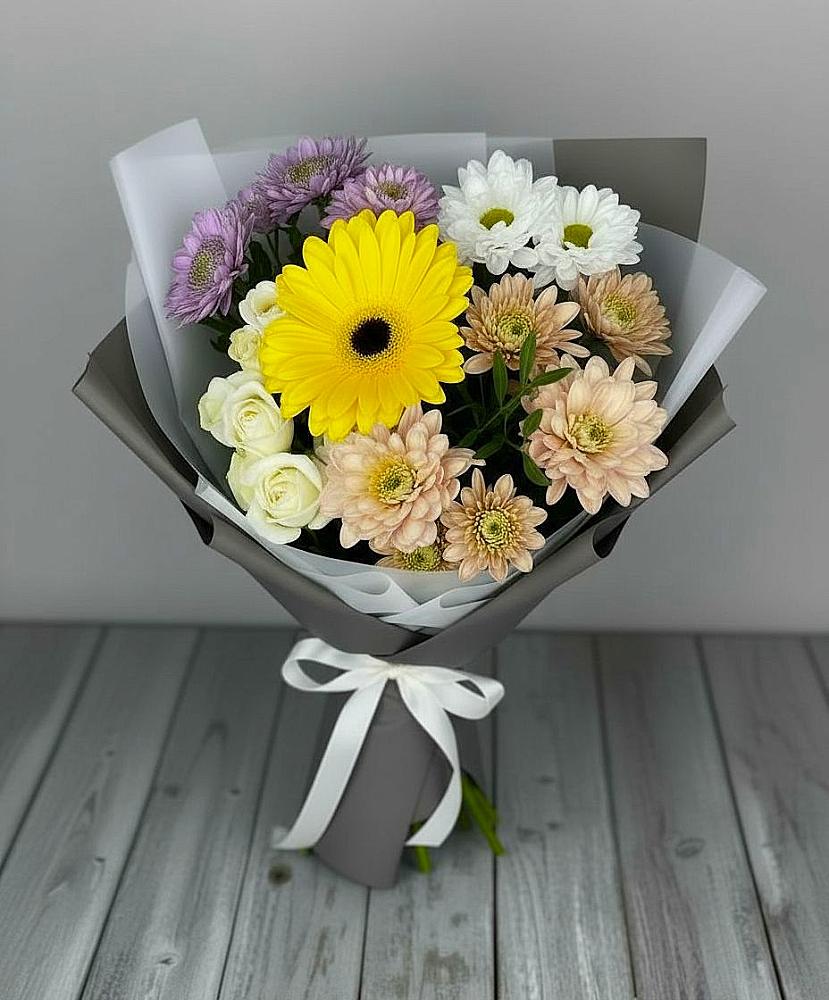 Букет цветов из: Розы, Герберы и Хризантемы в Ржеве