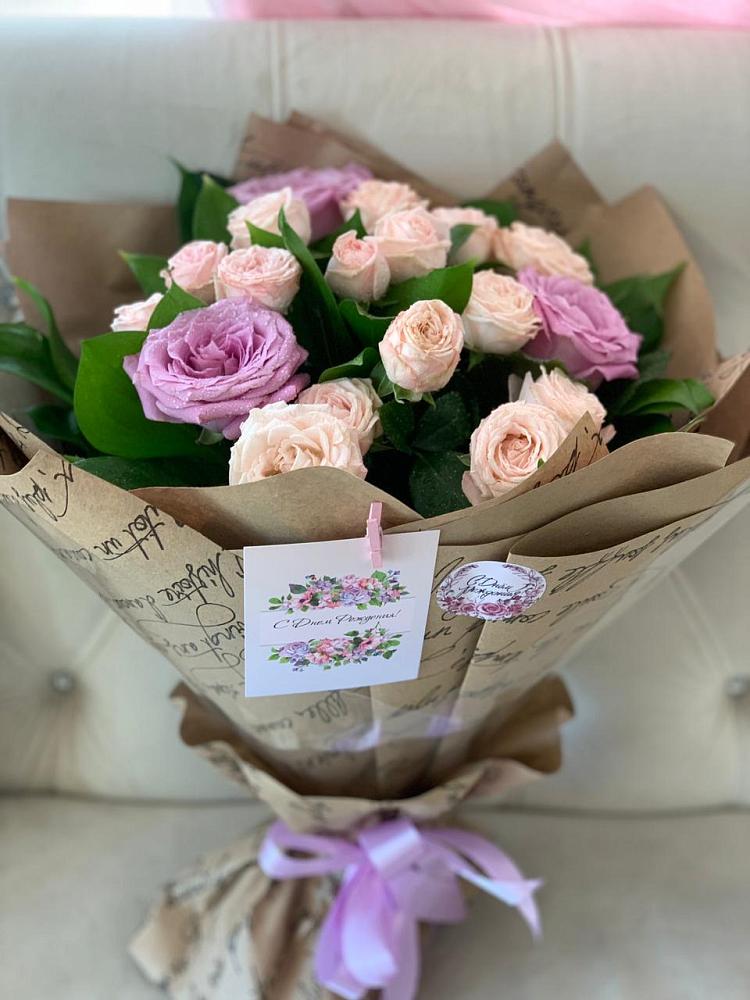 Букет цветов из: Розы в Ржеве