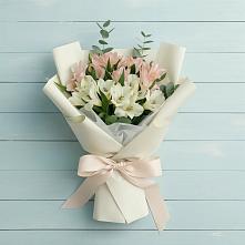 Букет цветов из:  Альстромерии в Ржеве
