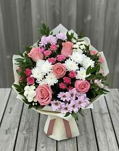 Букет цветов из:  Альстромерии, Гвоздики, Розы и Хризантемы в Ржеве