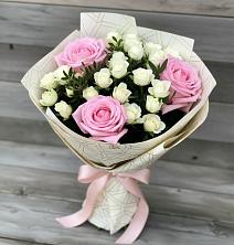 Букет цветов из:  Розы в Ржеве
