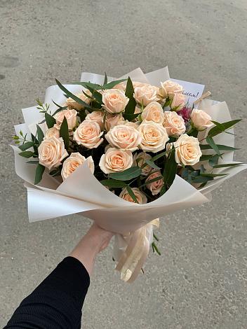 Букет Кремовые розы Латте в Ржеве