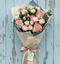Букет цветов из:  Розы в Ржеве