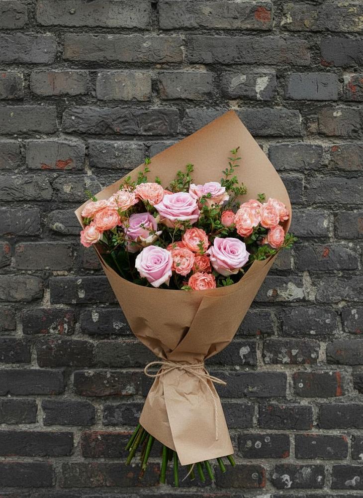 Букет цветов из: Розы в Ржеве