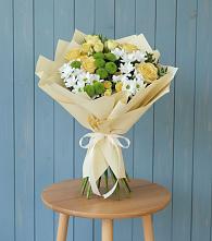 Букет цветов из:  Хризантемы и Розы в Ржеве