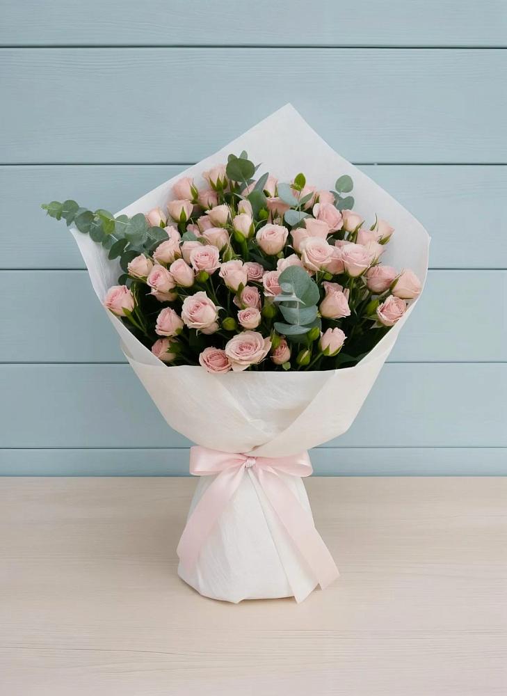 Букет цветов из: Розы в Ржеве