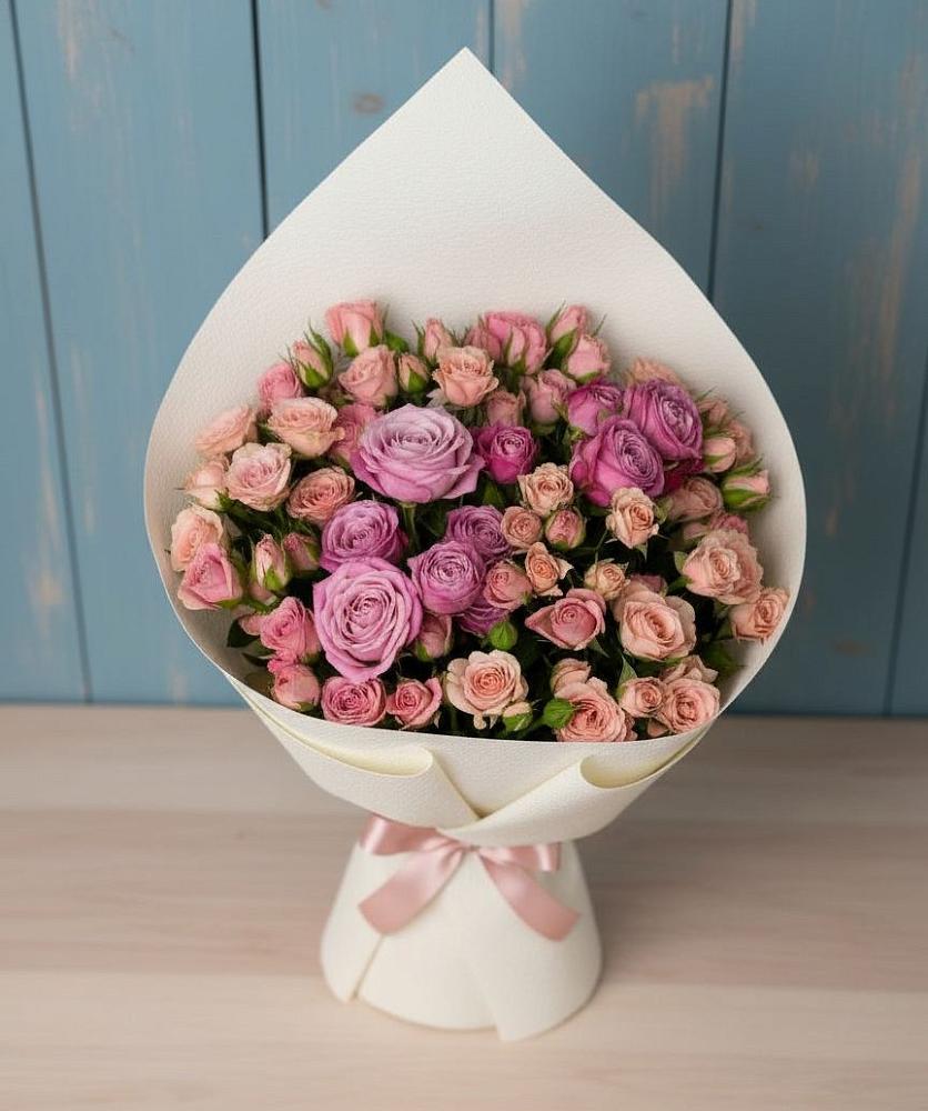 Букет цветов из: Розы в Ржеве