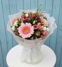 Букет цветов из:  Герберы, Альстромерии и Лизиантусы #REPLACE_PRED# Ржеве