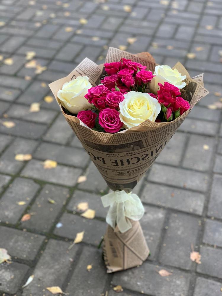 Букет цветов из: Розы в Ржеве
