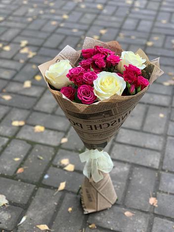 Букет цветов из: Розы в Ржеве