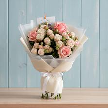 Букет цветов из:  Розы в Ржеве