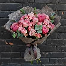 Букет цветов из:  Розы в Ржеве
